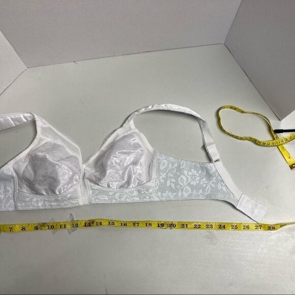 PLAYTEX, Women’s Bra, White, Size 36B, No Wire, - Picture 6 of 11